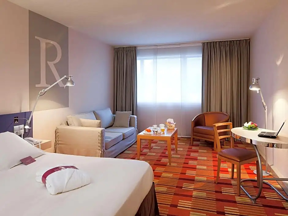 Standard Double room with garden view (full double bed)