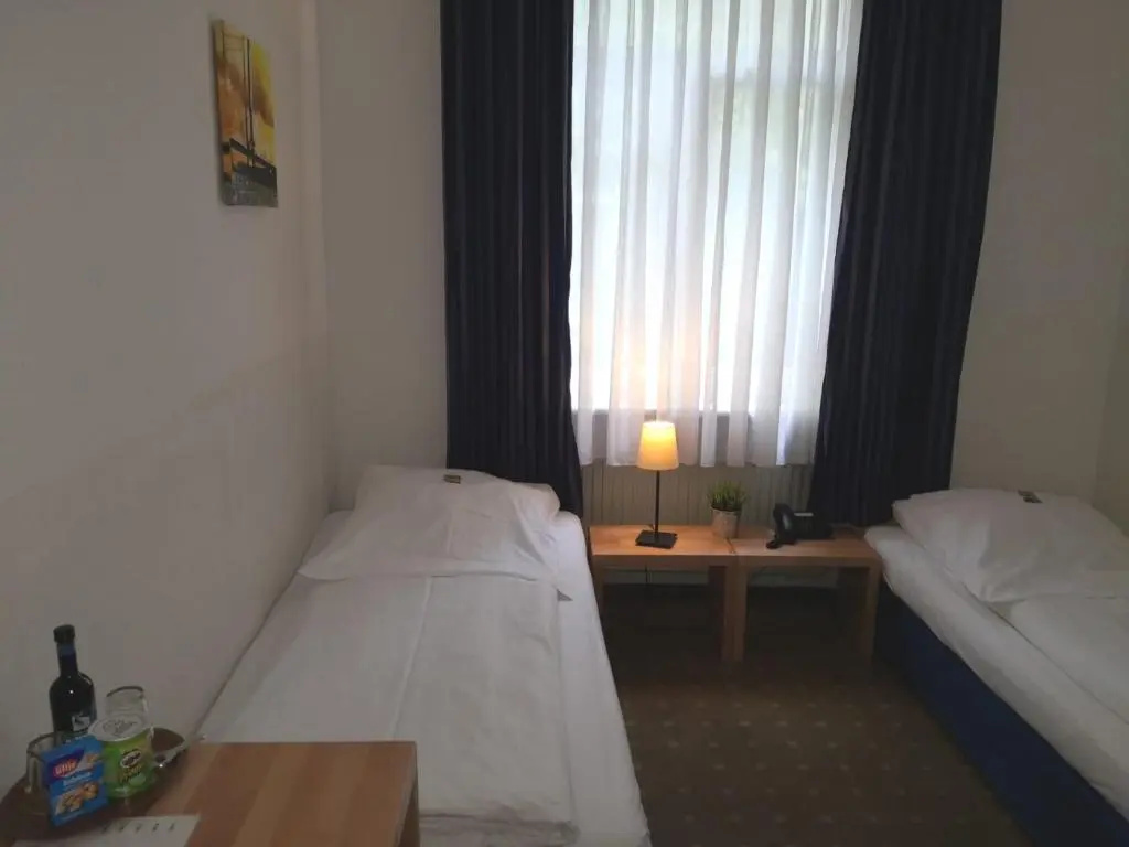 Standard Double room (full double bed)