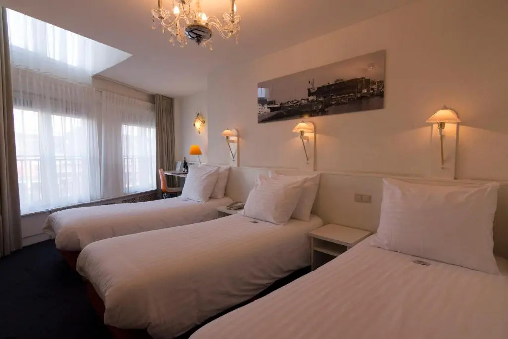 Hotel Multatuli - Chambres