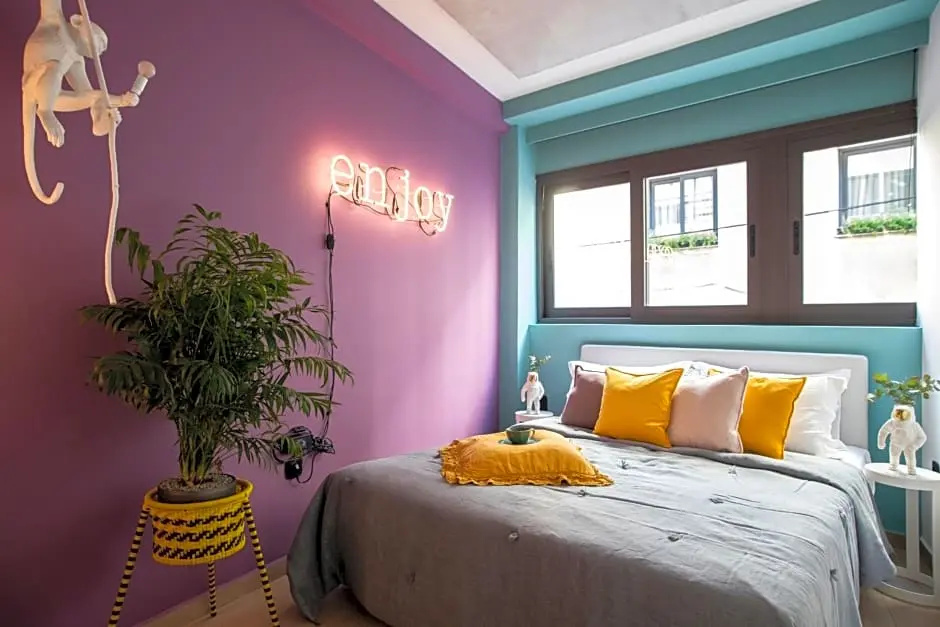 Comfort room