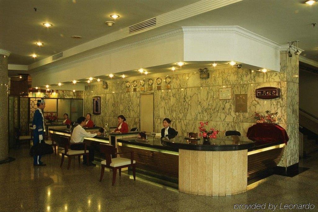 Food & Beverage