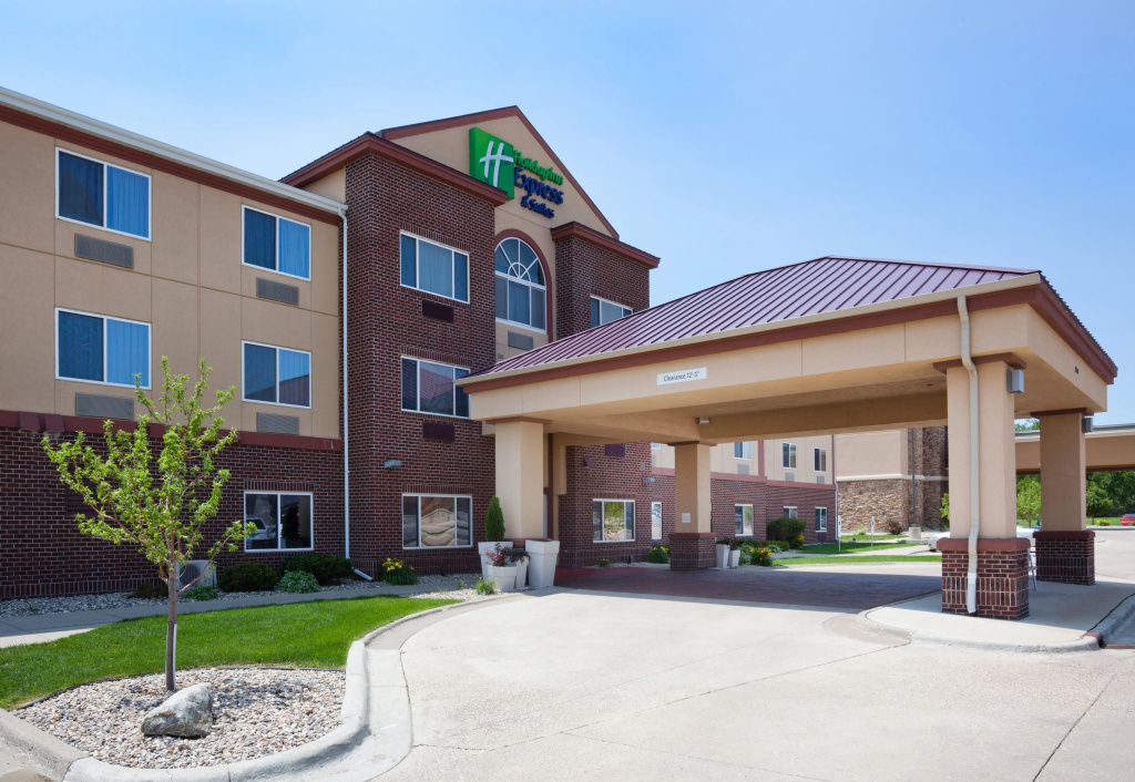 Holiday Inn Express & Suites Aberdeen by IHG