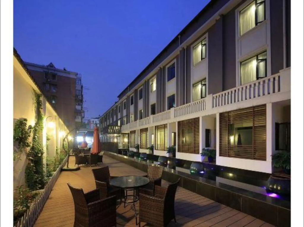 Grand Cozy Hotels