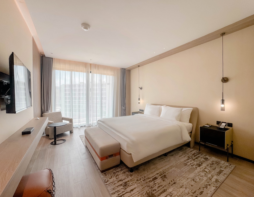Трёхместный номер Deluxe в Laya Resort Phuket Island