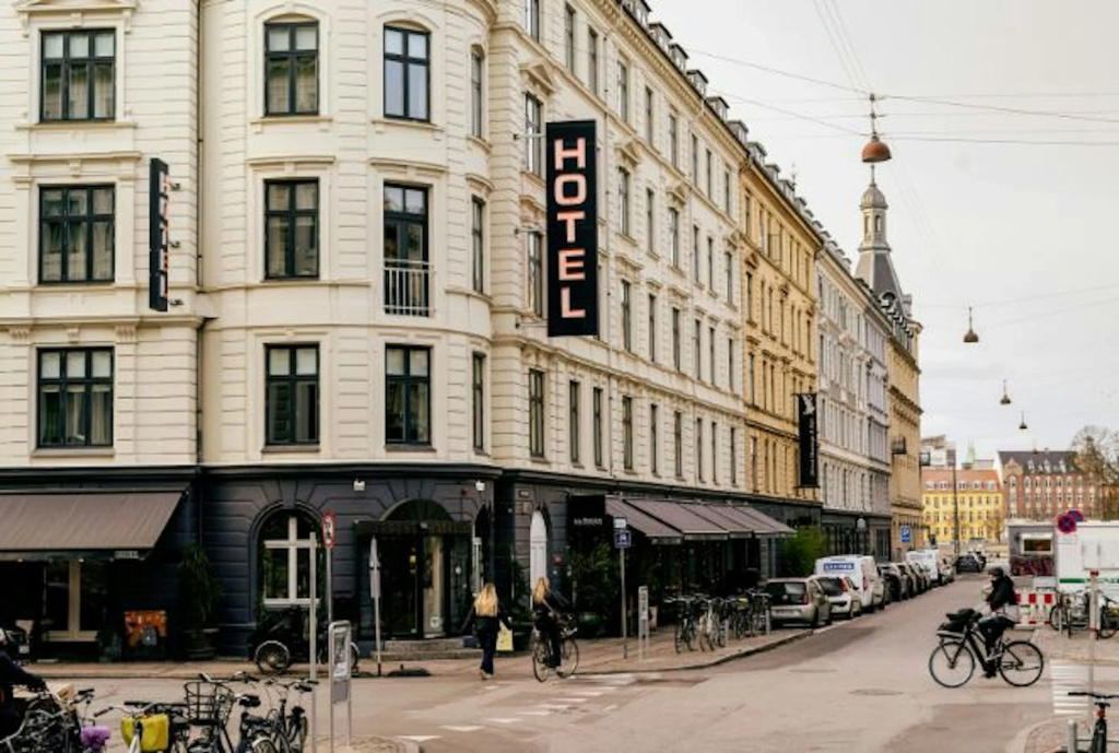 Ibsens Hotel