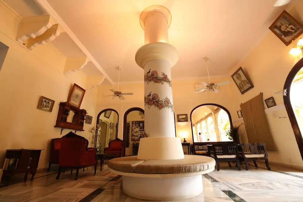 Roop Niwas Kothi by null