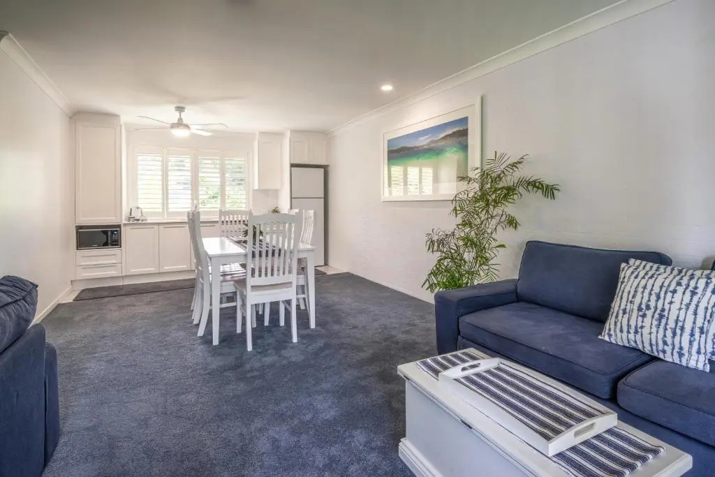 3 Bedrooms Apartment