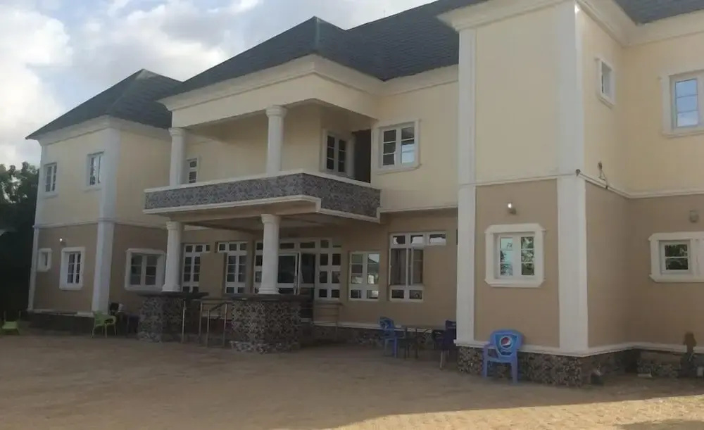 Santa Rosa Hotel LTD