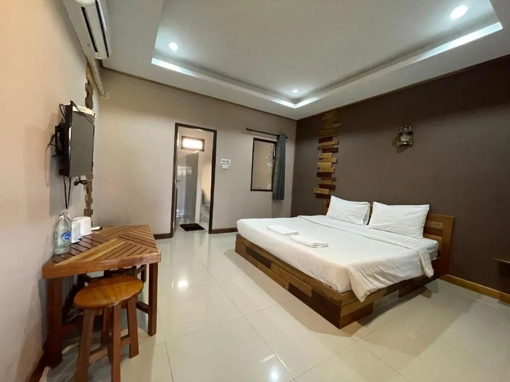 Economy room