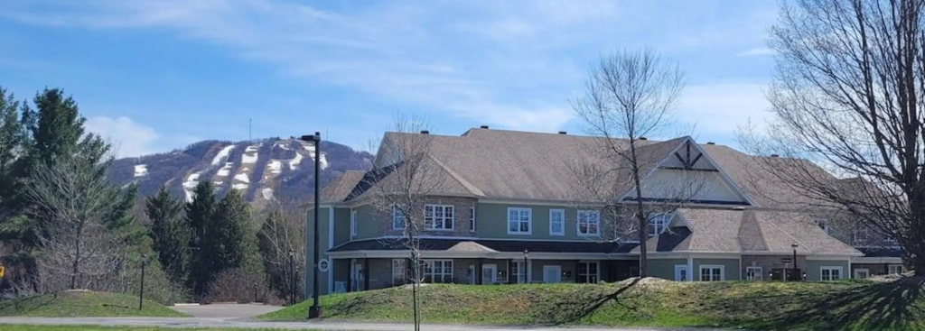 Champlain Condo 202