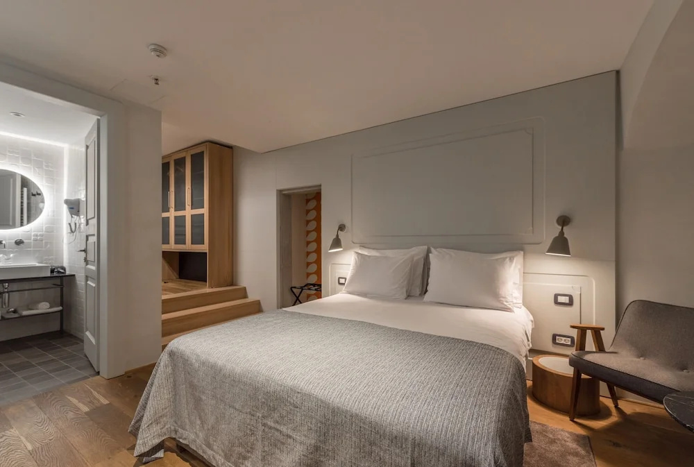 Standard Double Basement room (full double bed)