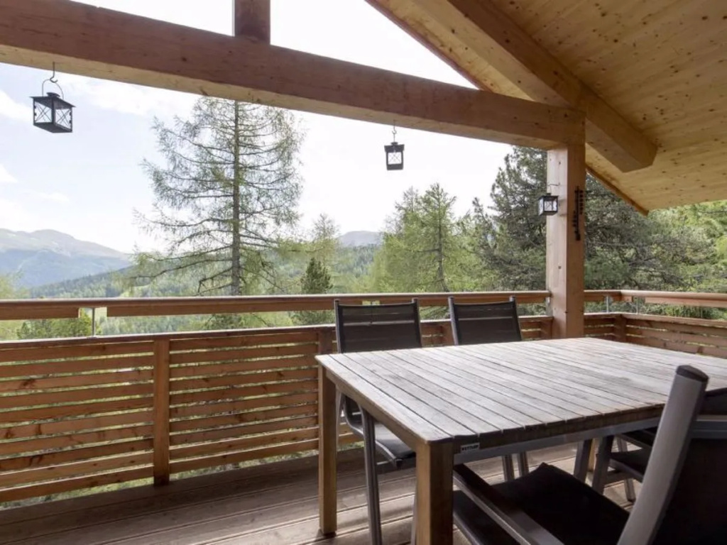 FH #11 mit IR-Sauna & Sprudelwanne Innen