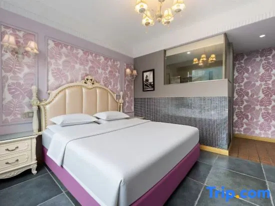 Standard Double room with view (full double bed)
