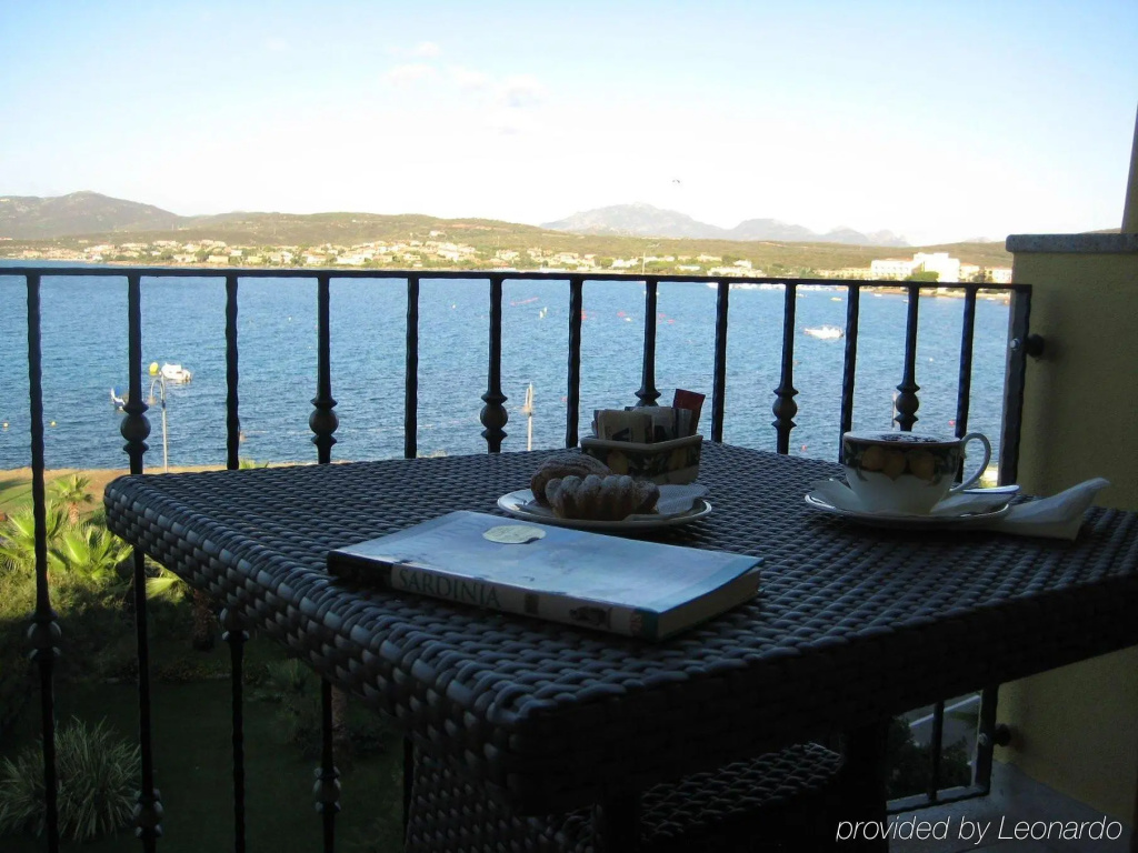 Balcony & Terrace