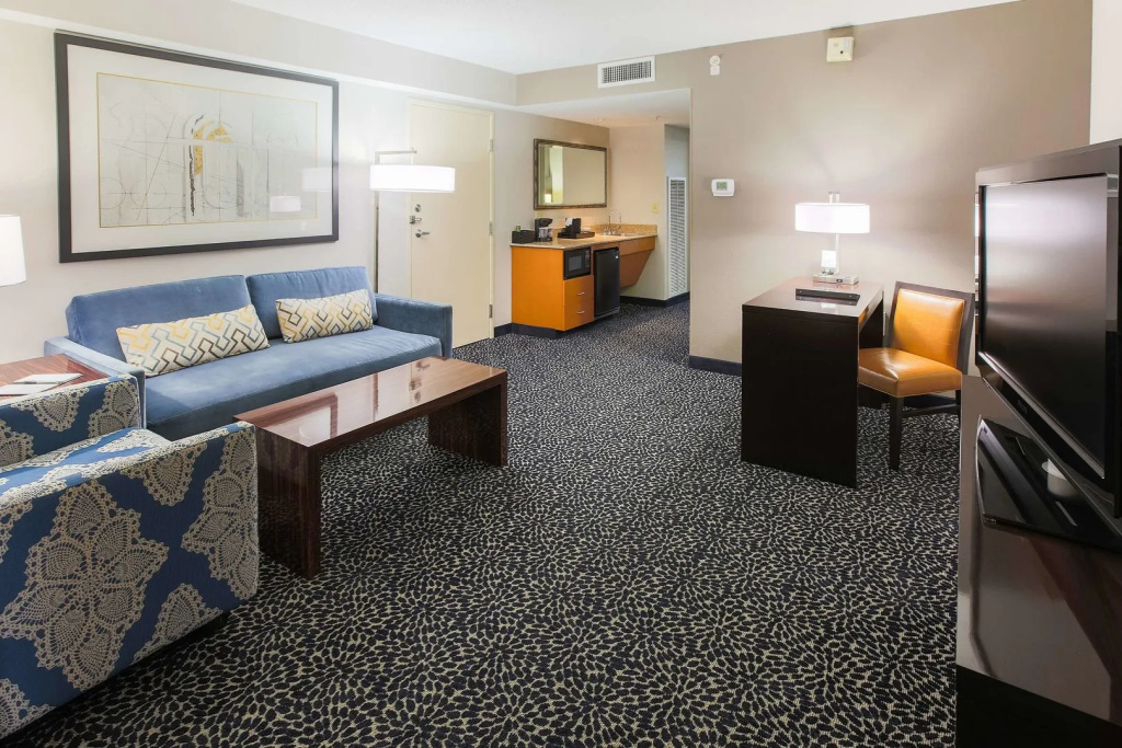 Embassy Suites Louisville East - Général