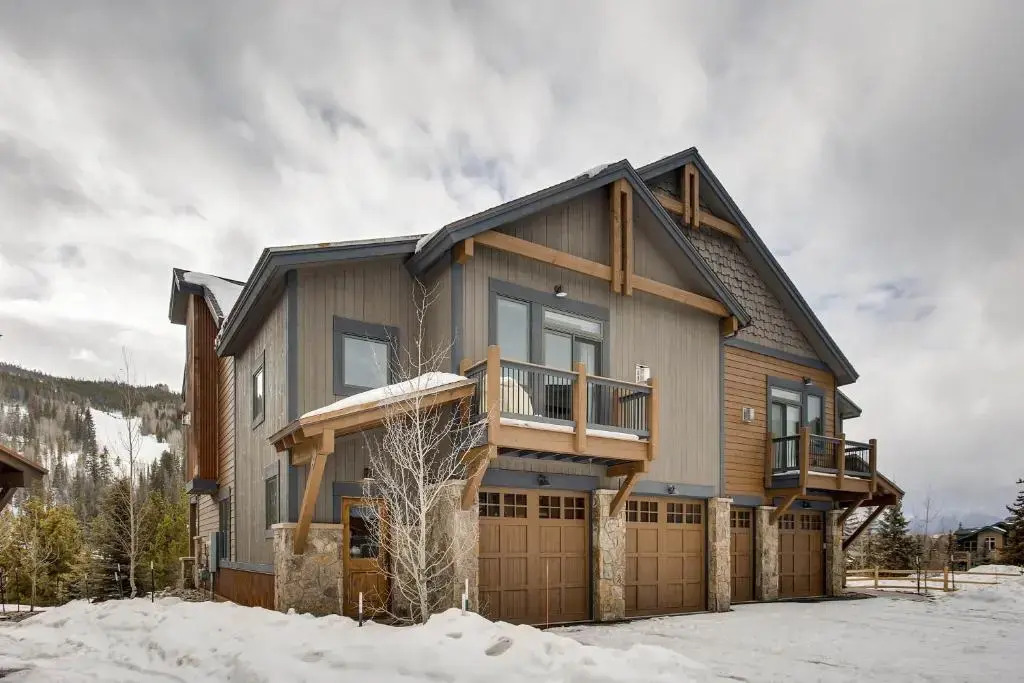 39 River Run Townhomes by null