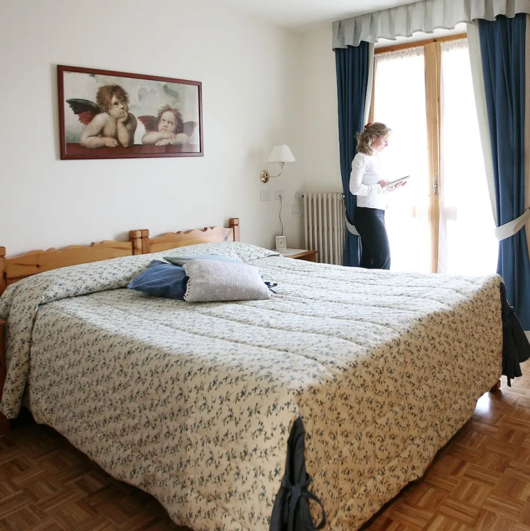 Standard Double room with balcony (full double bed)