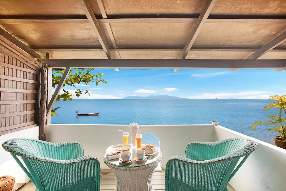 Deluxe Suite with balcony