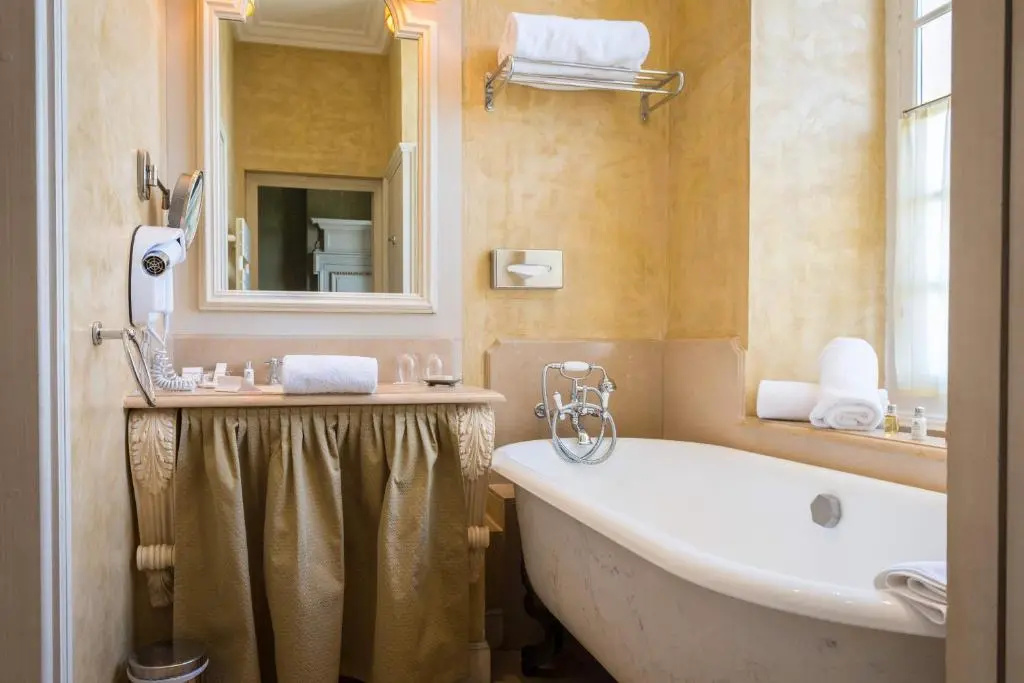 Prestige Quadruple room