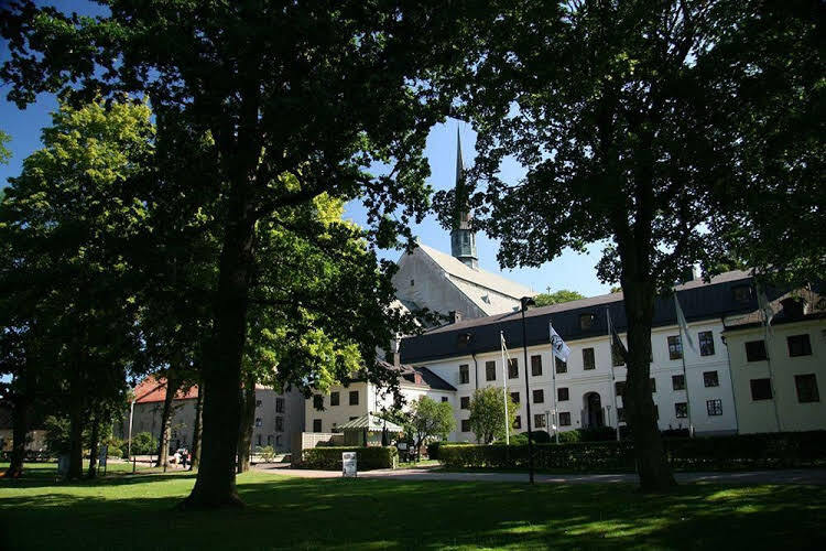 Vadstena Kloster Hotel - Reception and Restaurant image