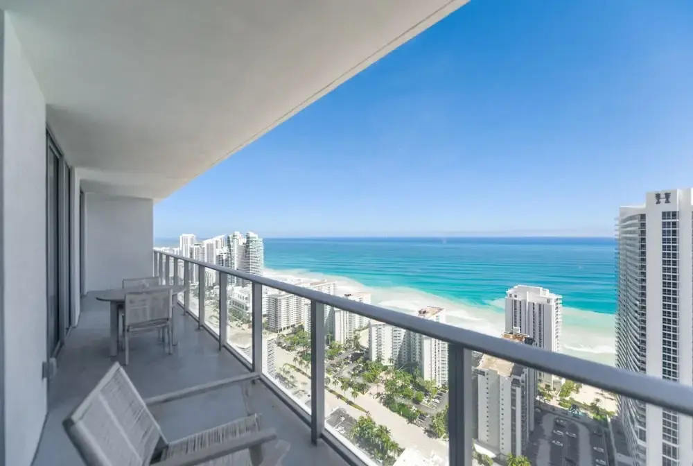 Amazing 2BR Hyde Beach House Ocean Views