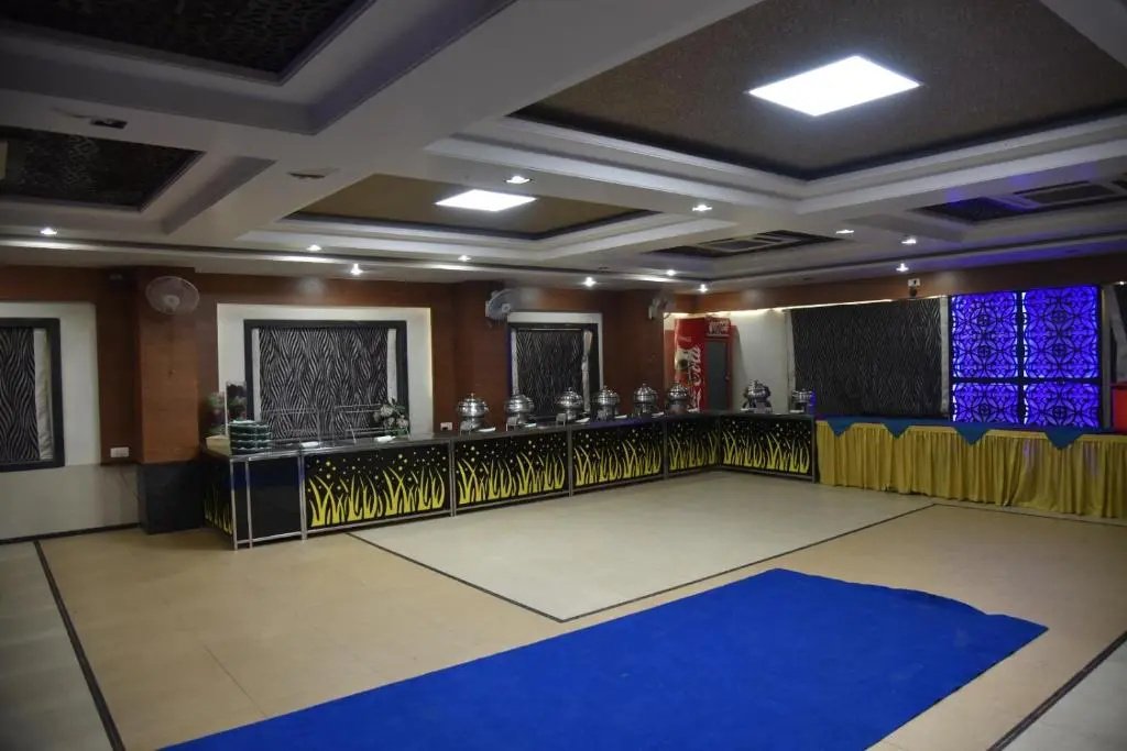 Hotel Simran Pride - Chambres