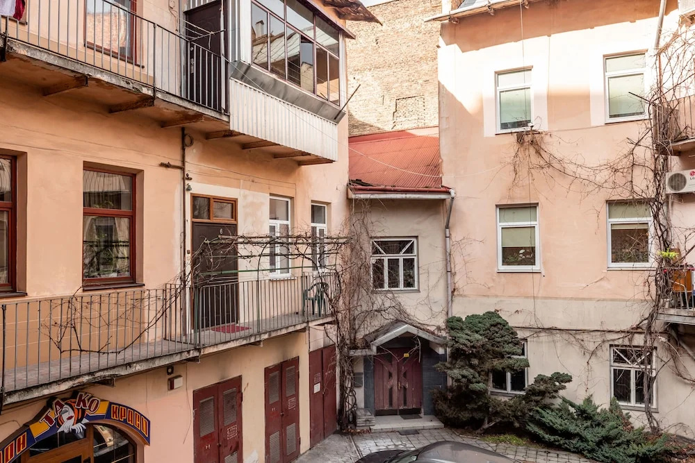 Apartments with bedrooms at the center