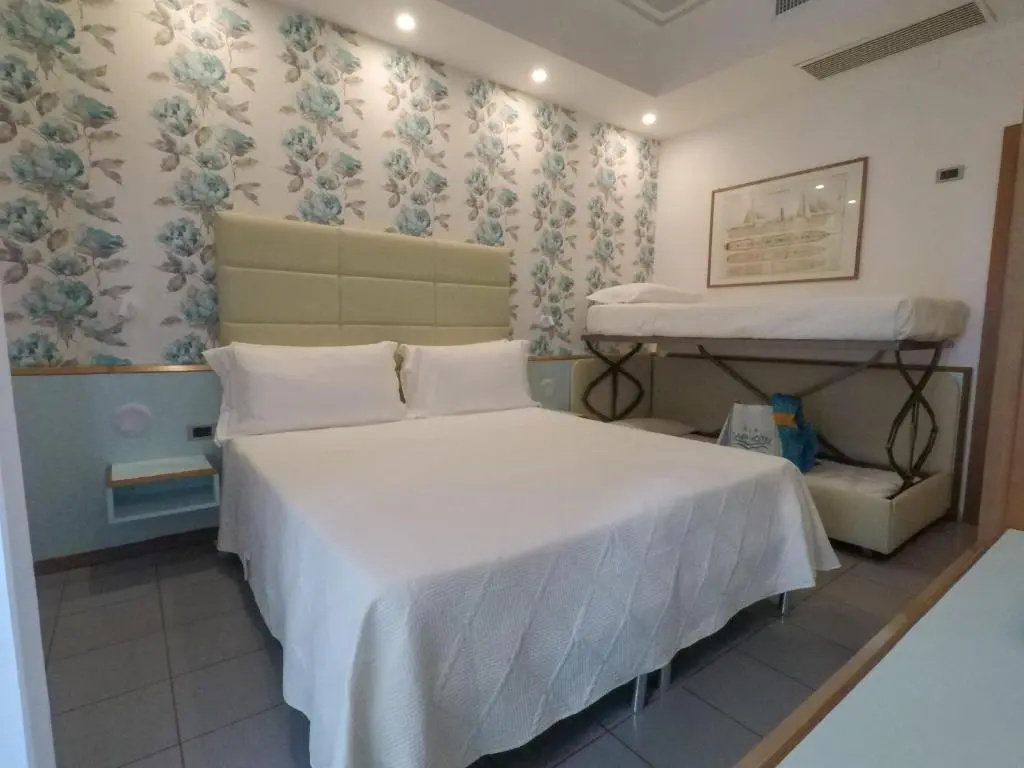 Superior Quadruple room
