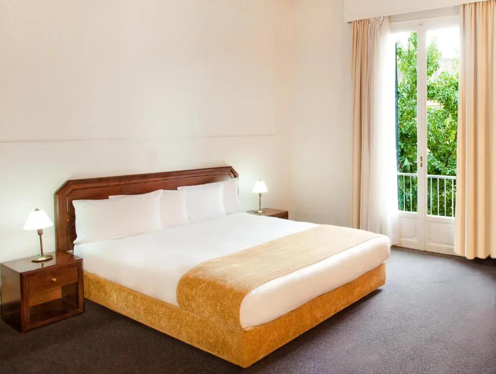 Superior Double room with city view (full double bed)