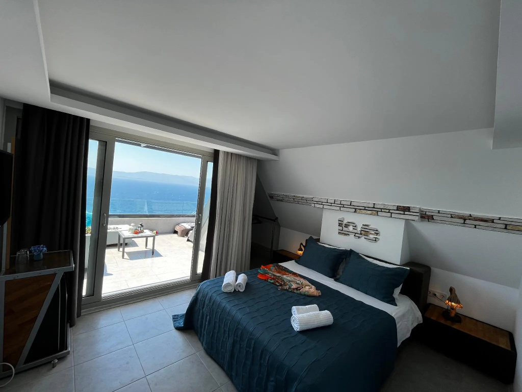 Mavi Panorama Villa — 4