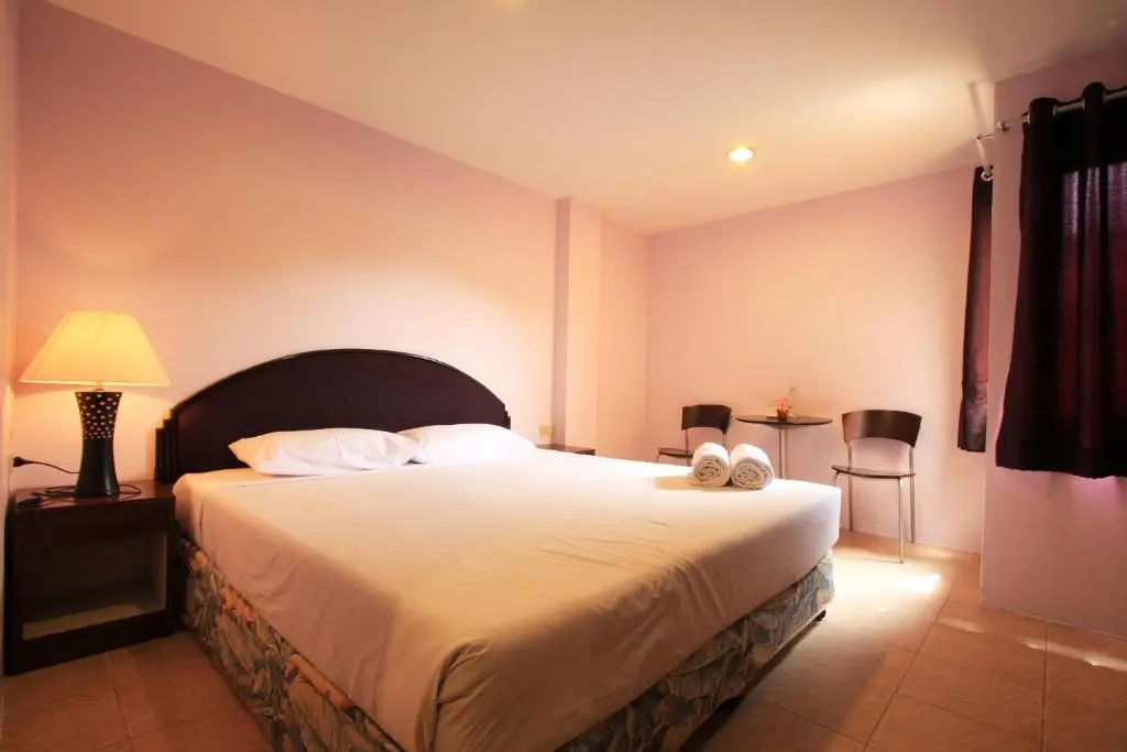 Superior Double room (full double bed)