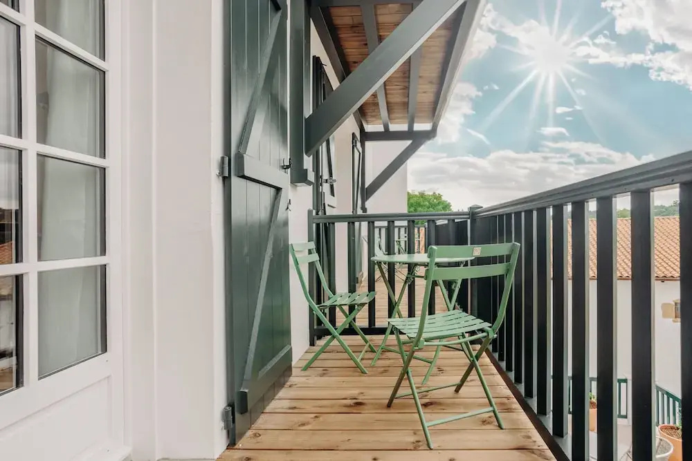 Balcony & Terrace