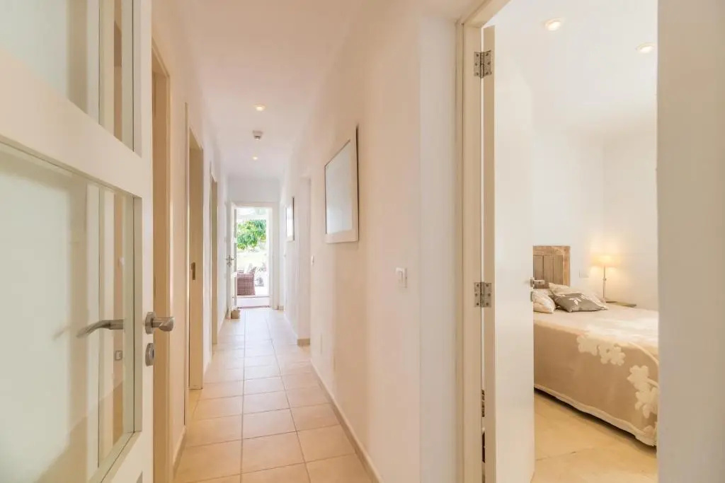 3 Bedrooms Cottage