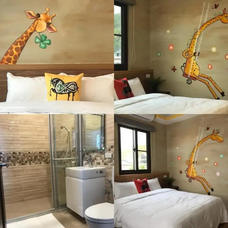 Deluxe Quadruple room with balcony