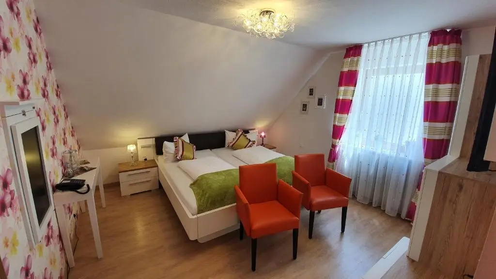Hotel Restaurant Rebstock - Chambres