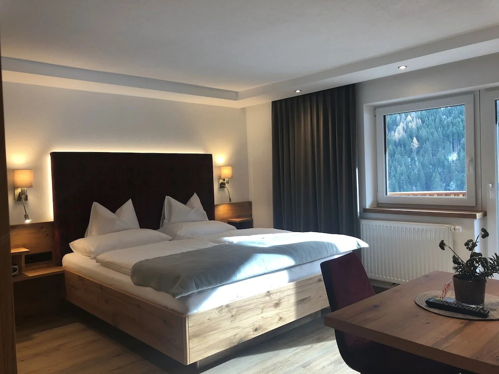1 Bedroom Superior Studio with balcony