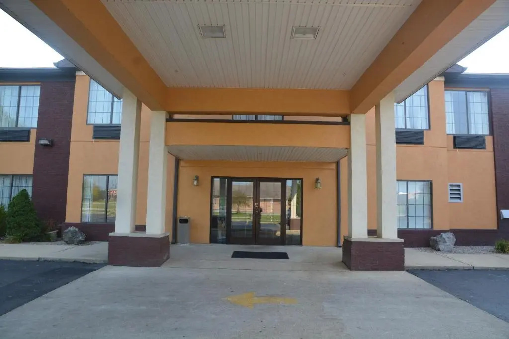 Countryside Inn & Suites