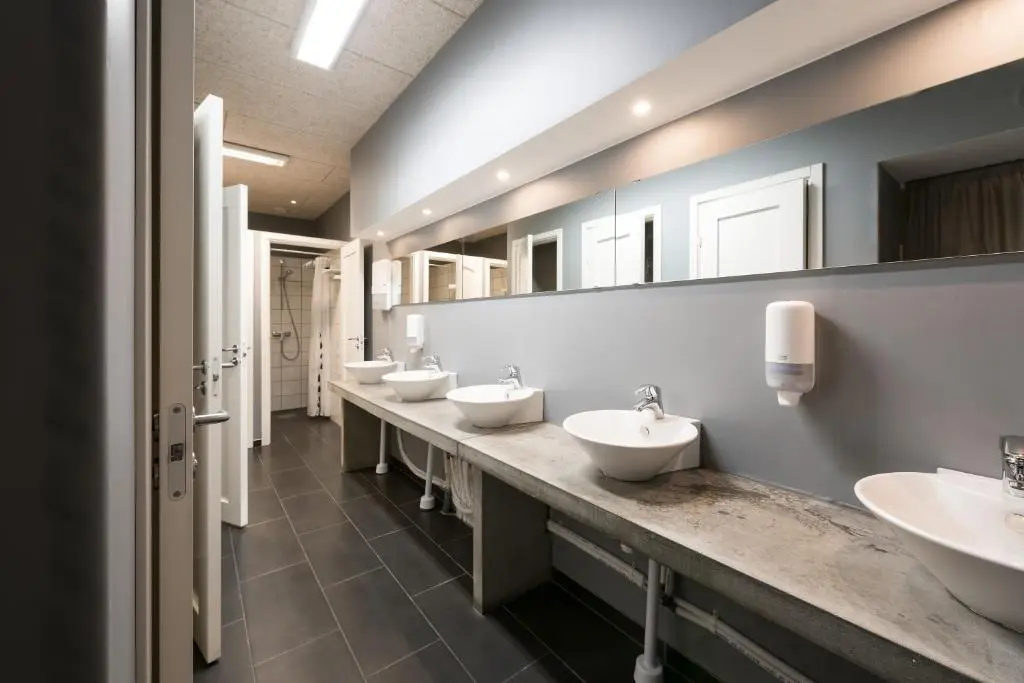 Economy room