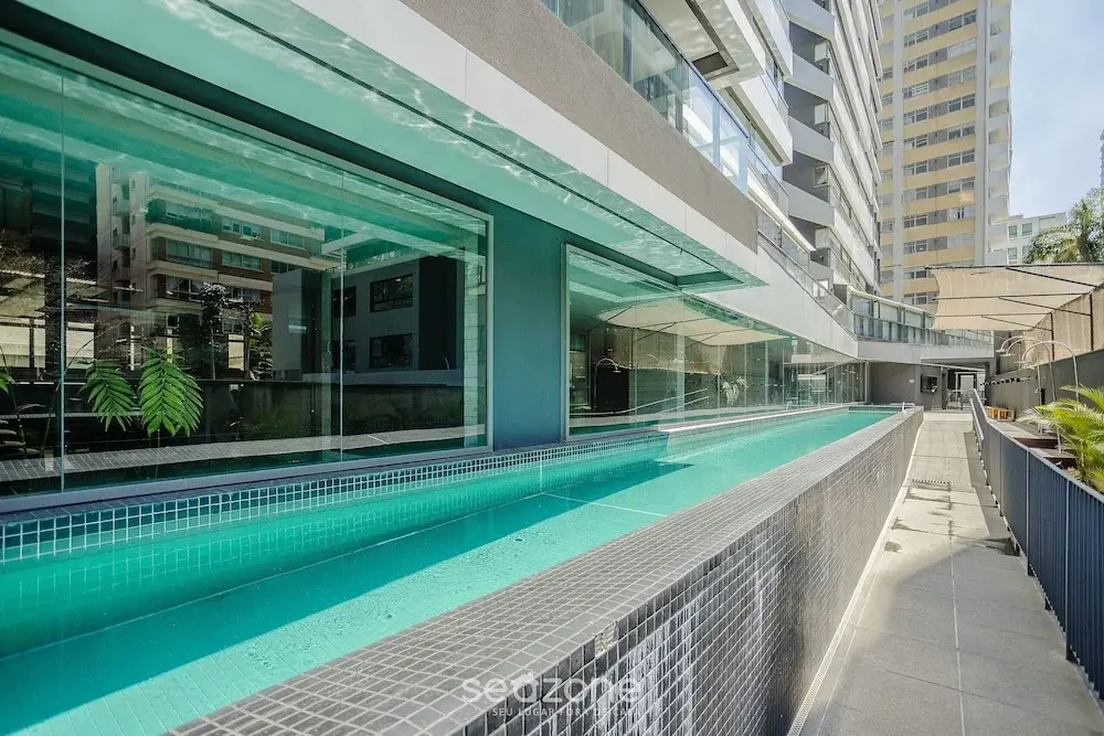 Studio w/ pool near subway FRE2112