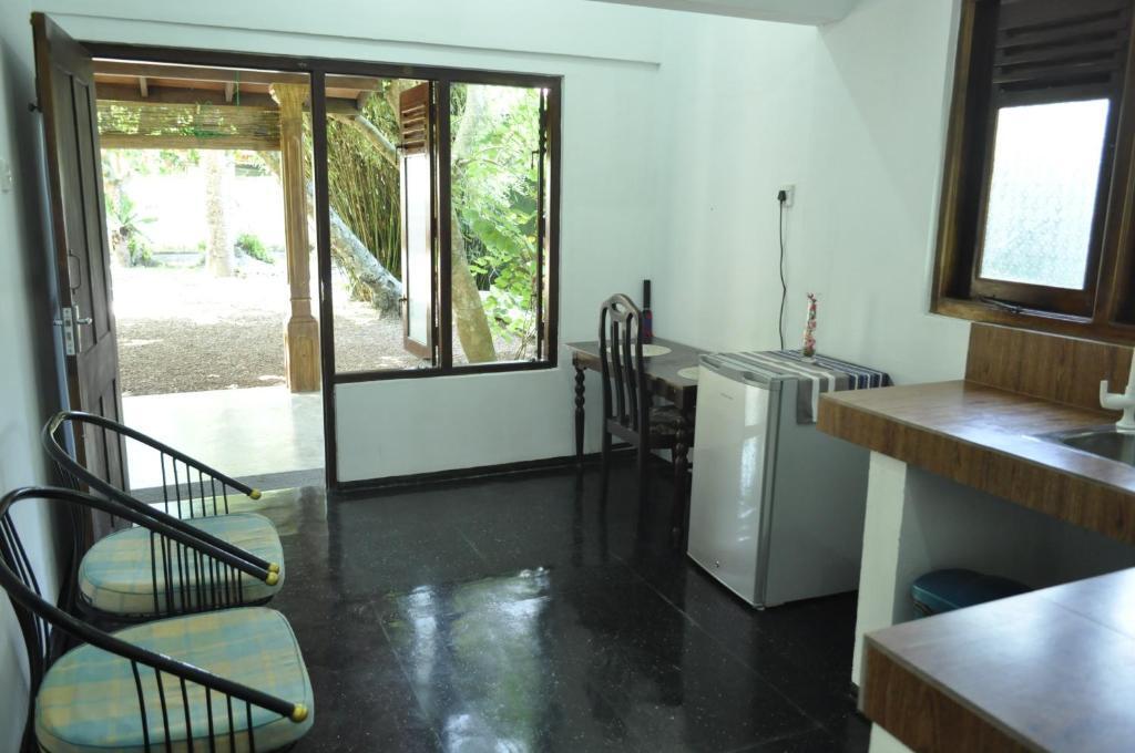 Villa 80