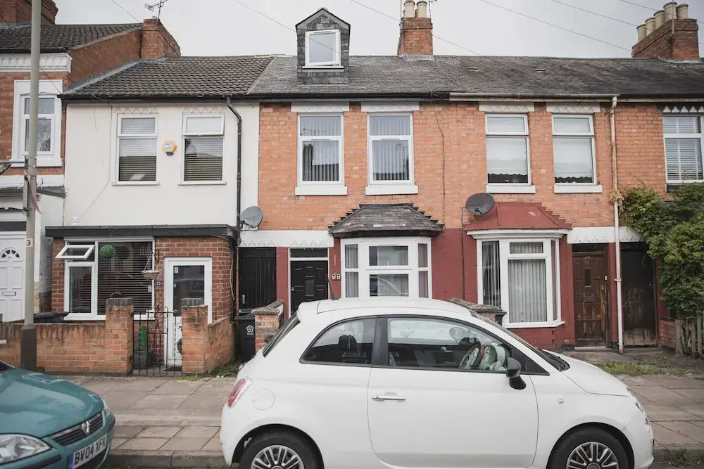 Room in Guest Room - Big Size Room in Leicester