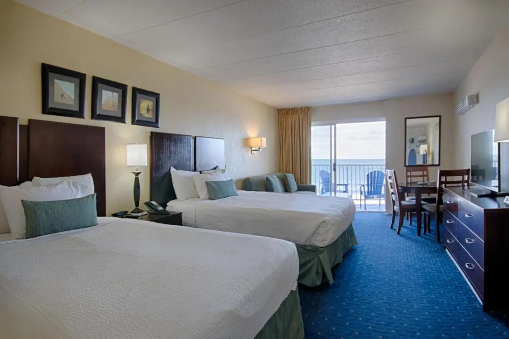 Standard Quadruple room oceanfront