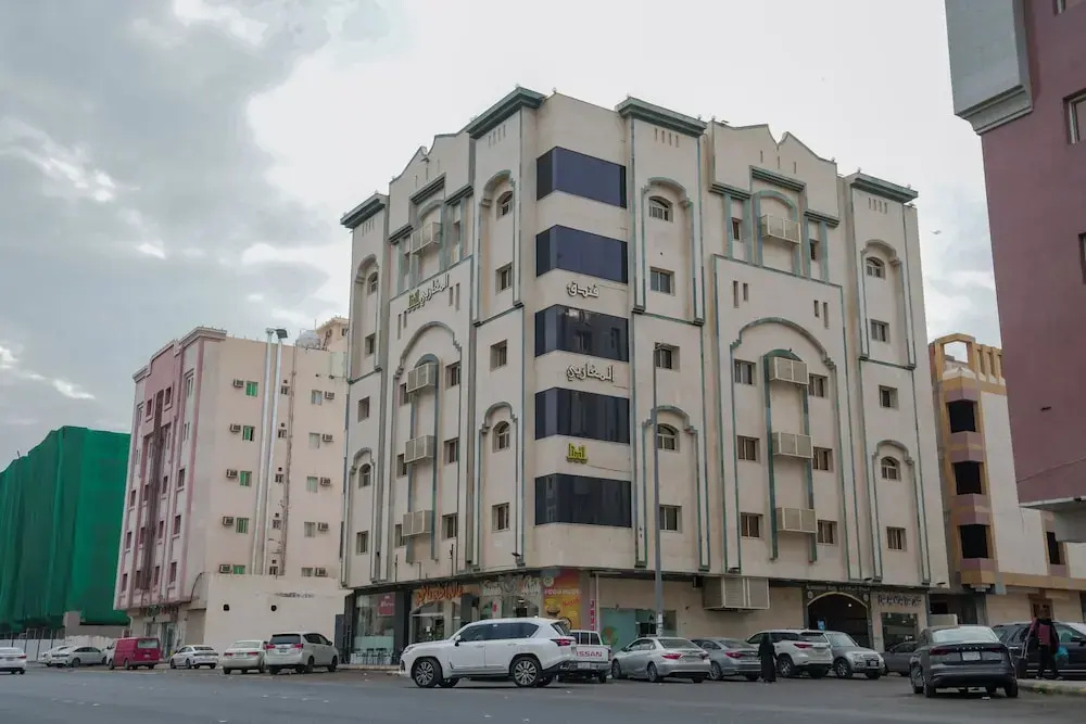 MG Crown Hotel 1
