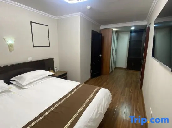 Business Double room (full double bed)