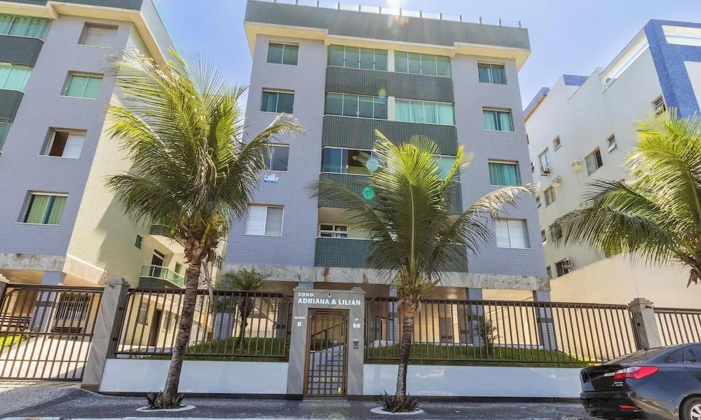3-bedroom Apt in Oceanfront Building Adlb0203