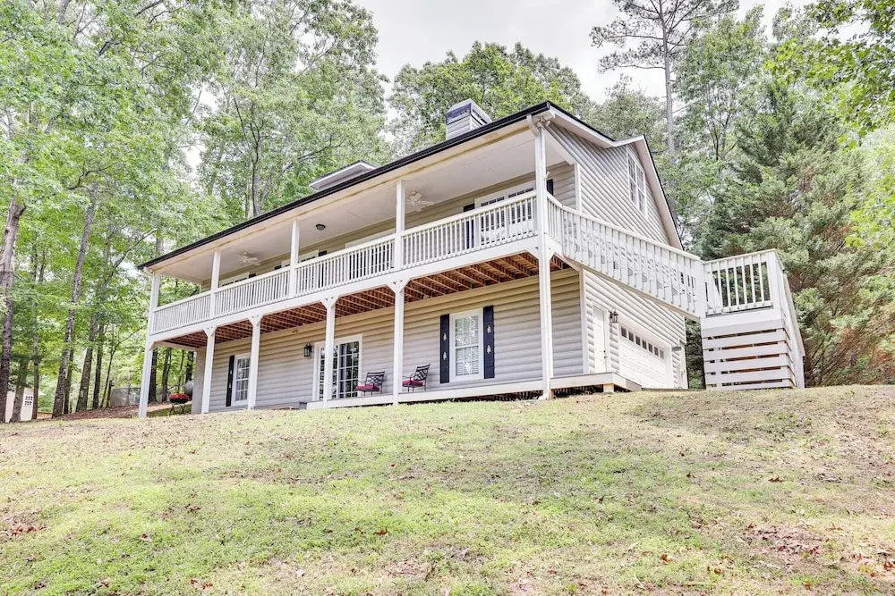 Ellijay Escape: Hike, Shop, Explore & More!
