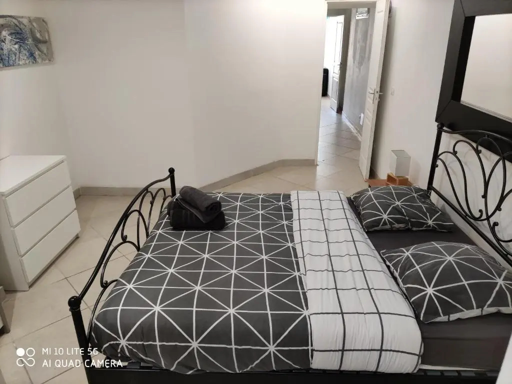 2 Bedrooms Basement Suite