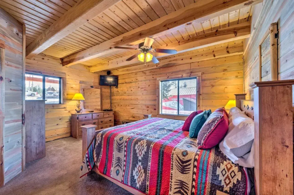 Pet-friendly Cloudcroft Cabin: Walk to Shop, Food - фото 13