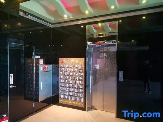 Hotel photo 12