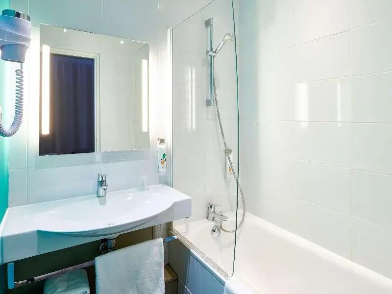 Ibis Styles Bayonne Centre Gare - Chambres